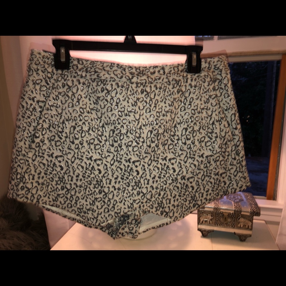 Metallic Leopard Print Lined Envelope Skort - image 2